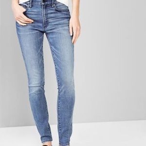 Gap Skinny Jean.